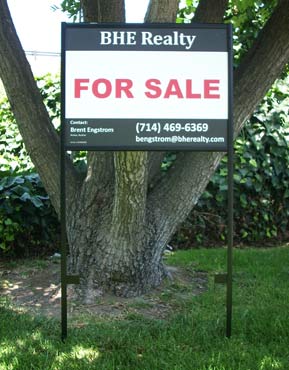 real-estate-sign-frame